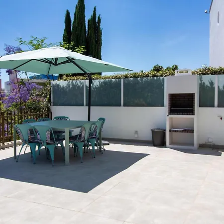 Villa Orada 25 House - Luxurious & Games & Privat Pool & Gym *