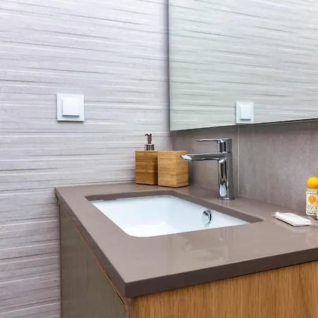 Orada 25 House - Luxurious & Games & Privat Pool & Gym * Albufeira