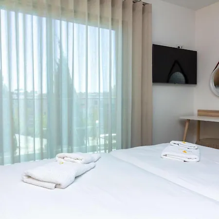 Orada 25 House - Luxurious & Games & Privat Pool & Gym *